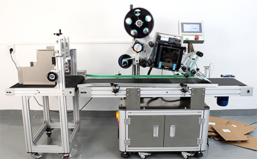 全自動貼標機有哪些優勢?如何去選擇全自動貼標機和半自動貼標機?